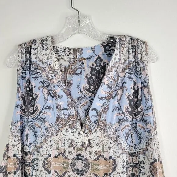 FREE PEOPLE Darcy Swing Sleeveless Blue and White Abstract Print Top Size Medium - Picture 4 of 12